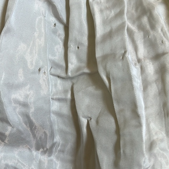 Nicole Miller HG0015 Wedding dress Metallic taffeta NWT  twist front veil 16 - Picture 12 of 16